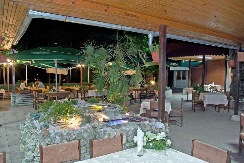 Hotel Les Razgrad Exteriér fotografie