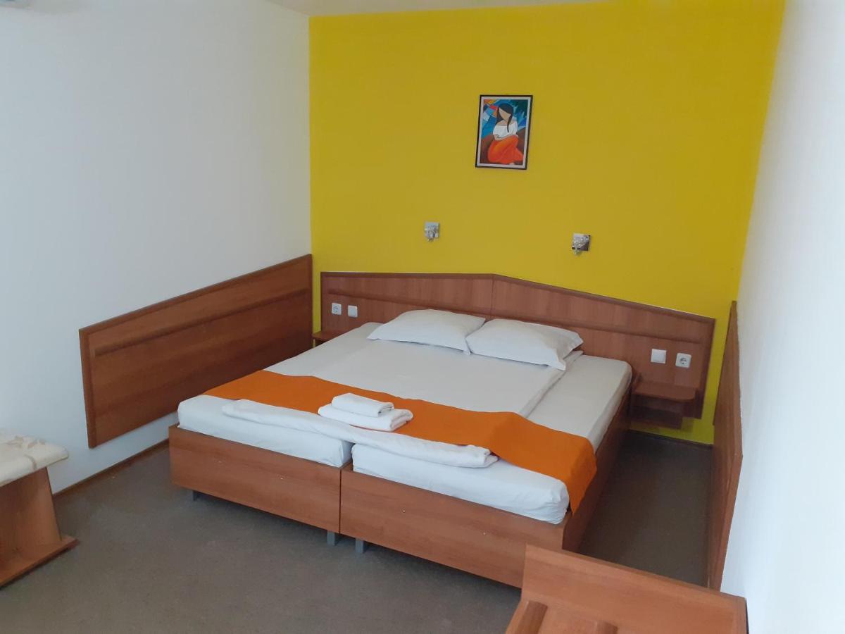 Hotel Les Razgrad Exteriér fotografie