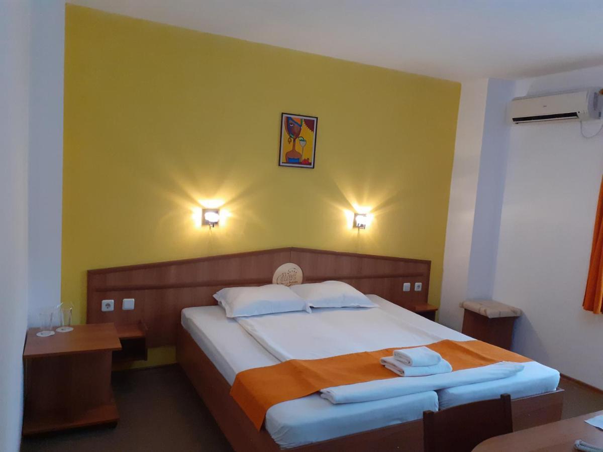 Hotel Les Razgrad Exteriér fotografie