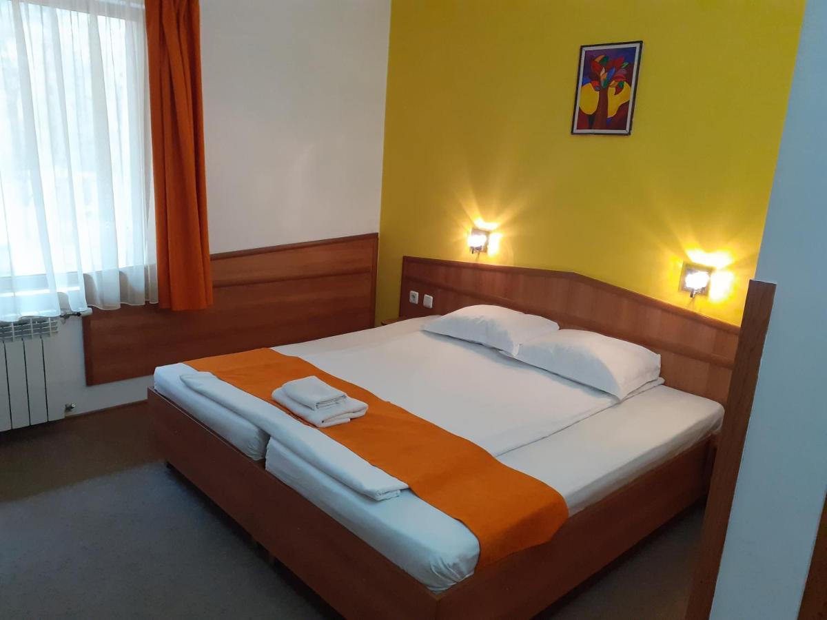 Hotel Les Razgrad Exteriér fotografie