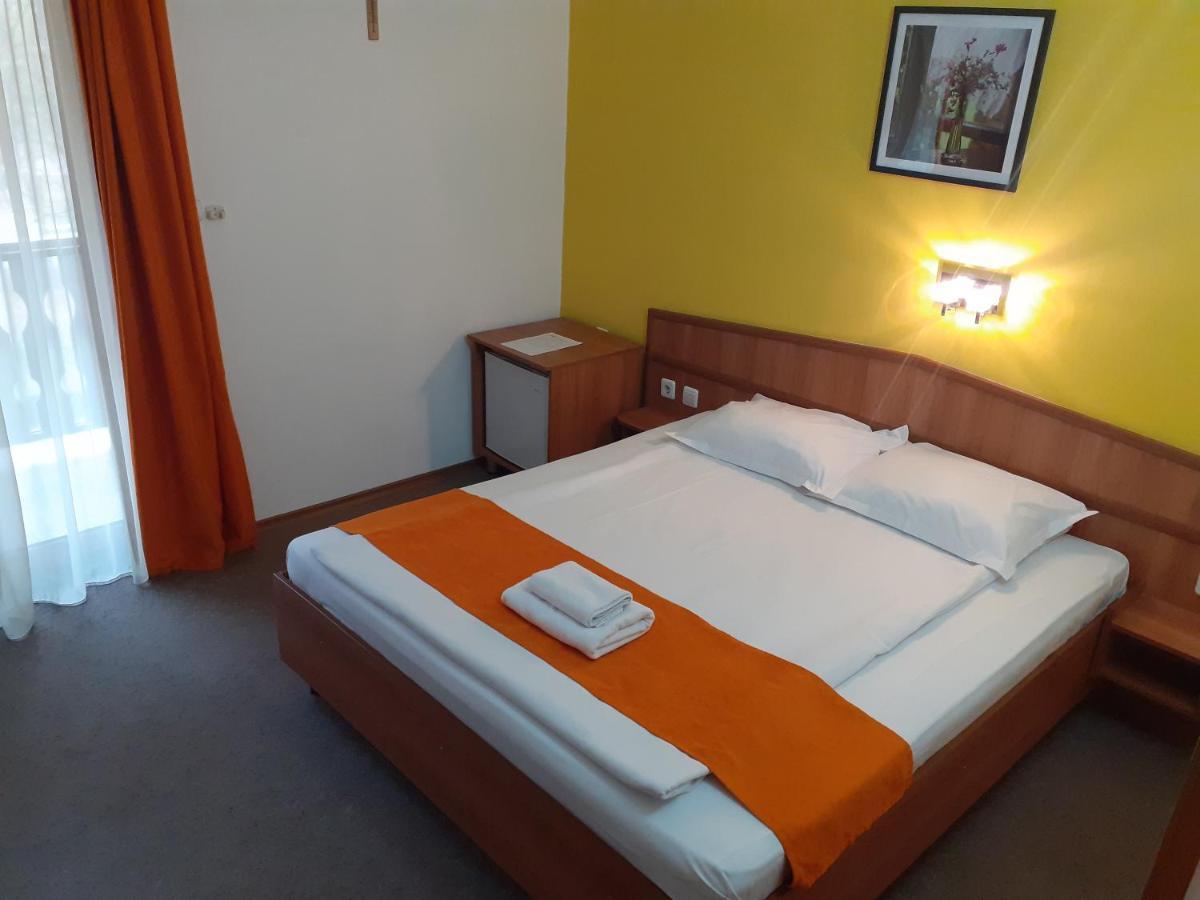 Hotel Les Razgrad Exteriér fotografie