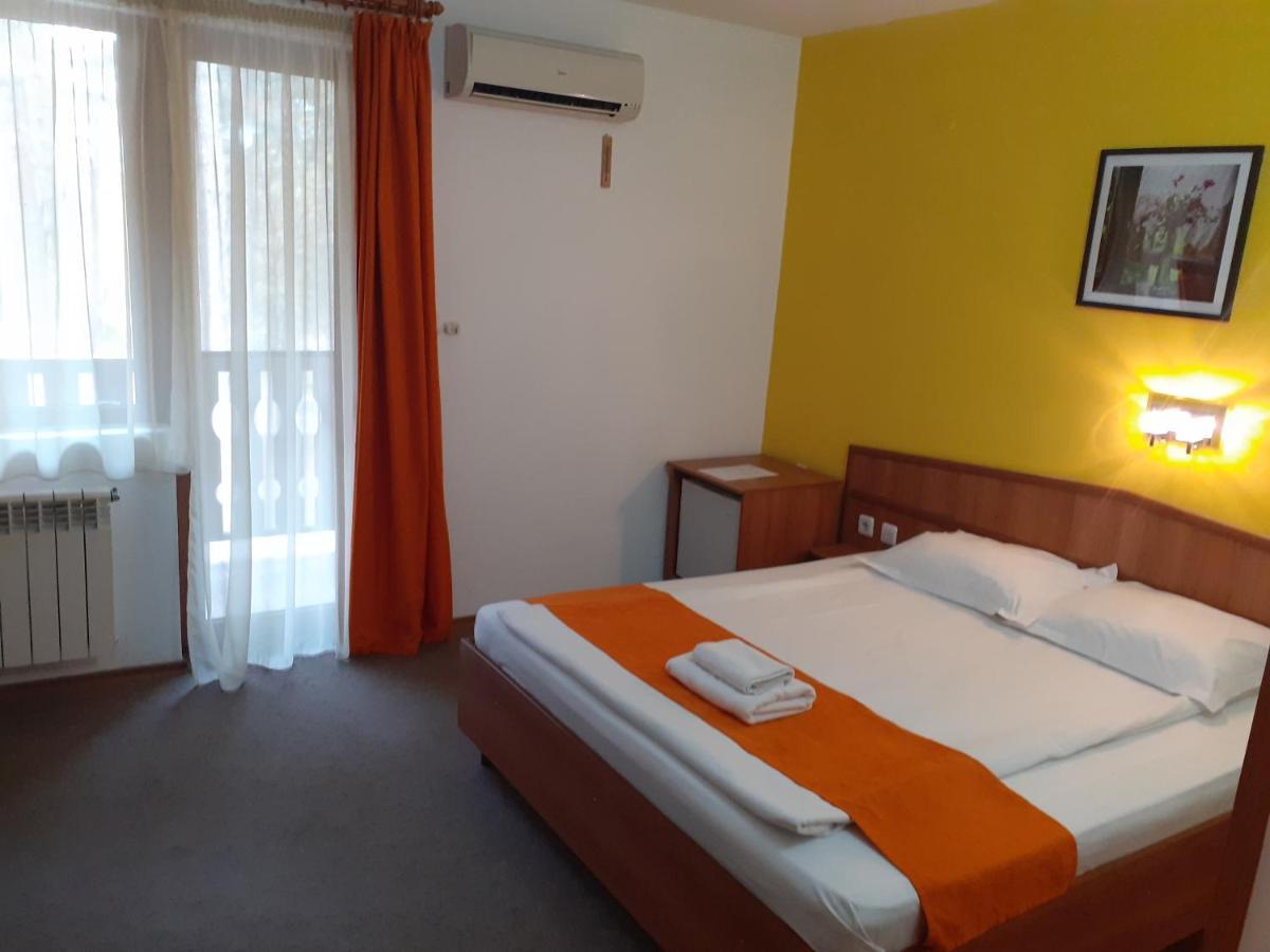 Hotel Les Razgrad Exteriér fotografie